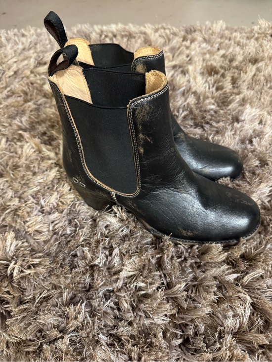 Bed Stu Shoes - Bed Stu Black Leather Chelsea Ankle Boots with Tan Accents